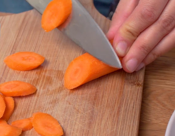 Bias Slicing carrots