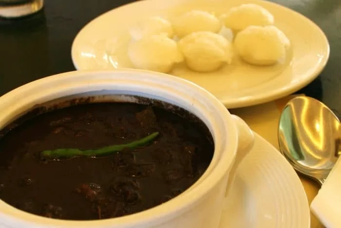 How To Cook Pork Dinuguan: Blood Stew