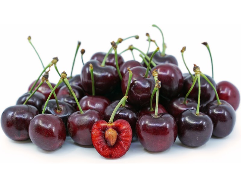 The Many Health Benefits of Dark Sweet Cherries - FruitSmart