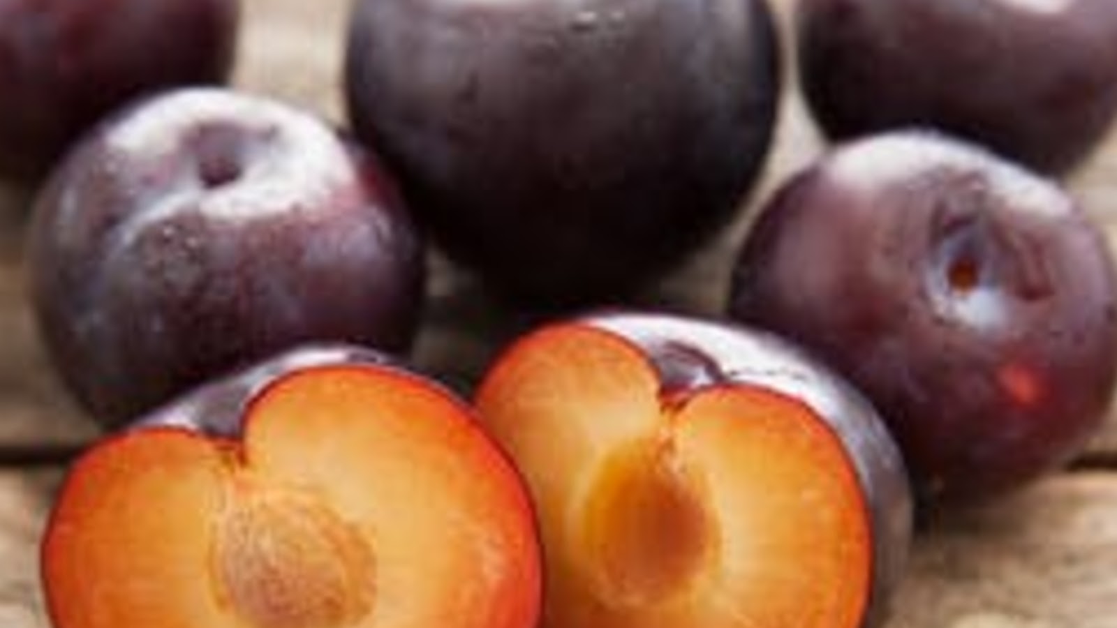 types of plums