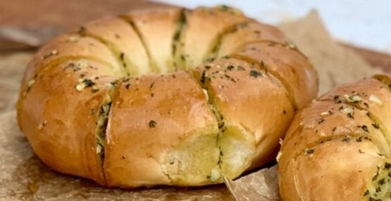 Garlic Bagels