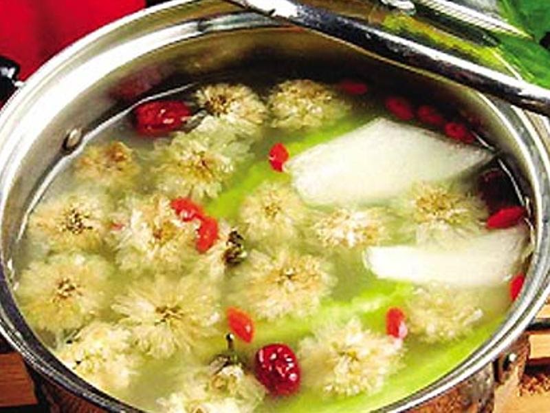 Chrysanthemum Flower Hot Pot