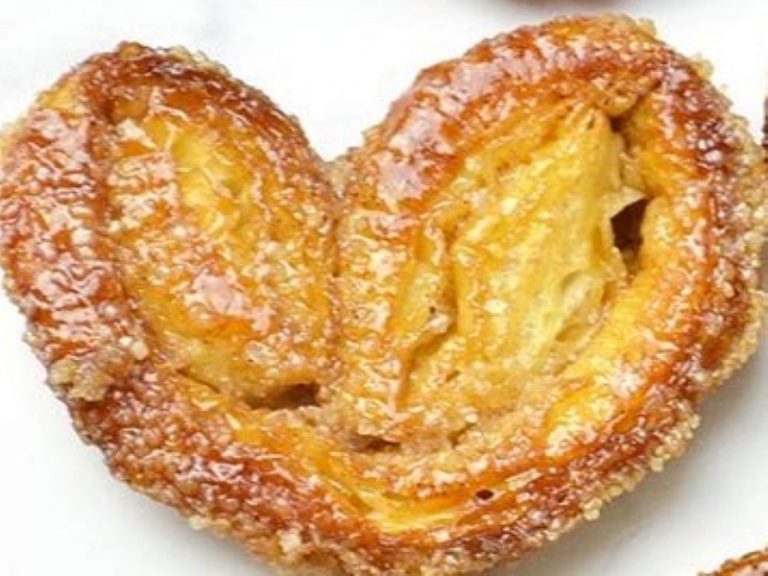 Elephant Ear Vs Funnel Cake What Is The Difference?