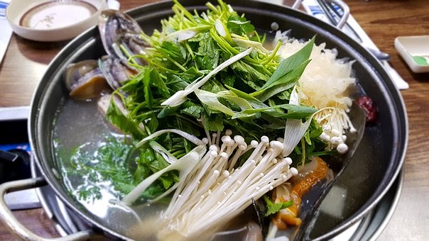 Cooking Hotpot and shabu shabu