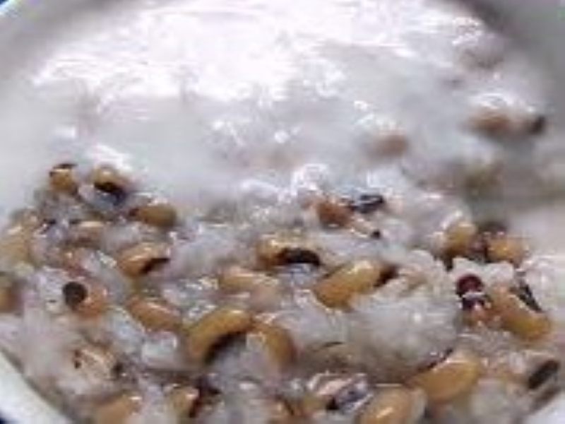 Vietnamese Black-Eyed Peas and Sweet Rice Pudding