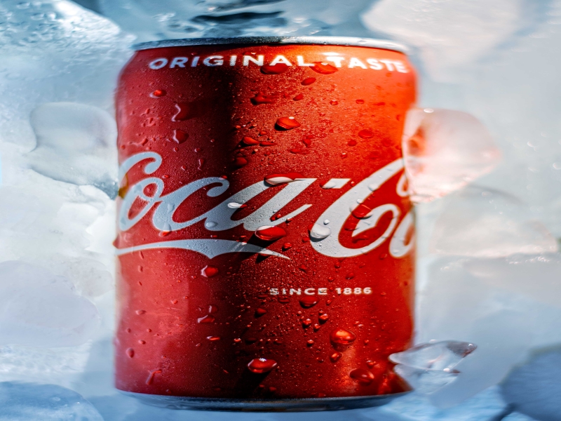 Cola Soda/Soft Drinks
