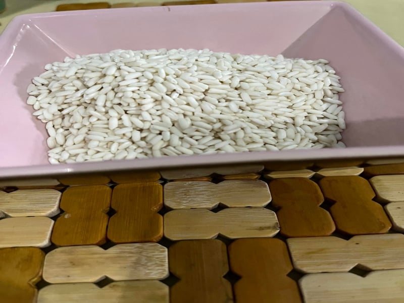 Sticky Rice Composition