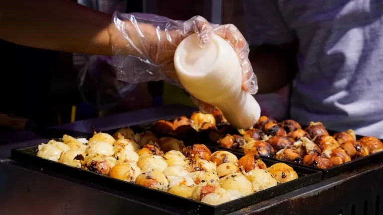 Top 10 Must-Try Japanese Street Food Dishes